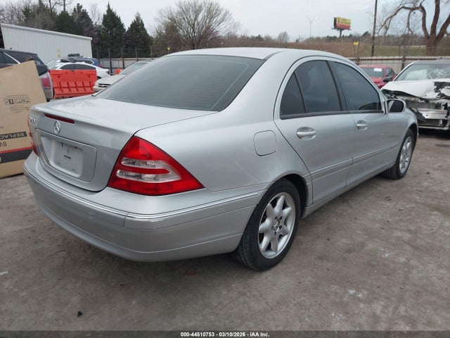 2003 Mercedes-benz C 240 მანქანა იყიდება აუქციონზე, vin: WDBRF61JX3F351952, აუქციონის ნომერი: 44510753