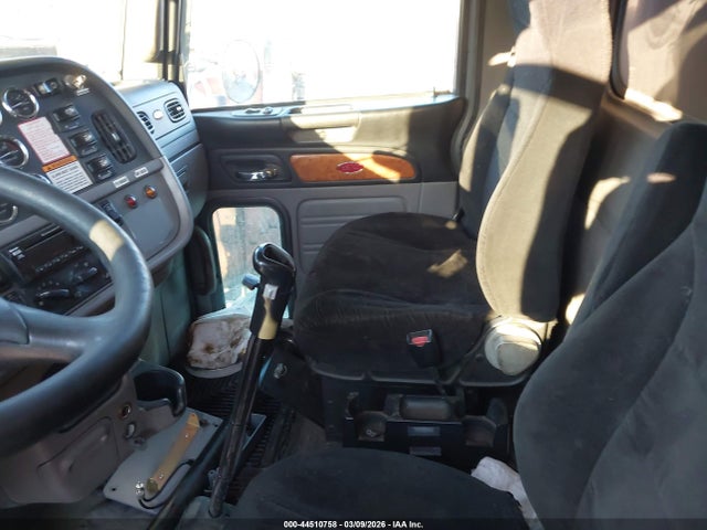 Продаж на аукціоні авто 2012 Peterbilt 388, vin: 1NPWX4EX6CD133807, номер лоту: 44510758