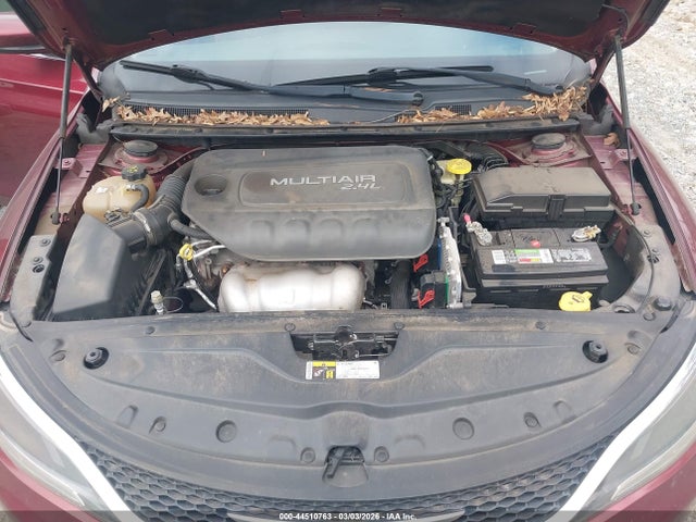 Продажа на аукционе авто 2015 Chrysler 200 Limited, vin: 1C3CCCAB7FN712320, номер лота: 44510763