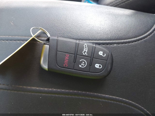 Продажа на аукционе авто 2015 Chrysler 200 Limited, vin: 1C3CCCAB7FN712320, номер лота: 44510763