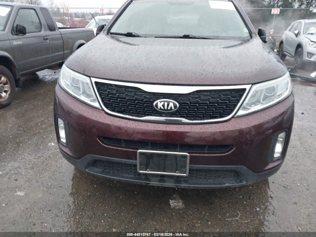 5XYKUDA75EG475127 KIA Sorento Ex V6
