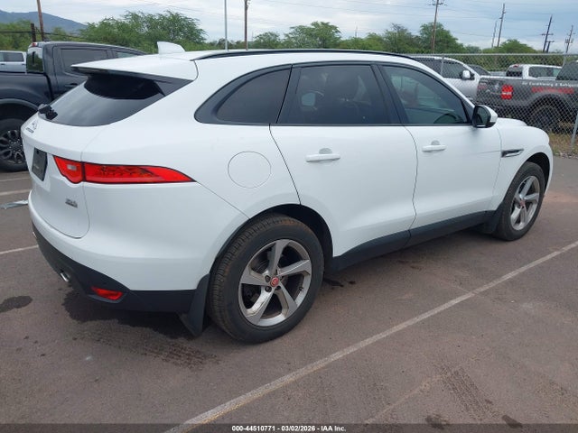 2017 JAGUAR F-PACE SADCJ2BV0HA065553 Photo 3