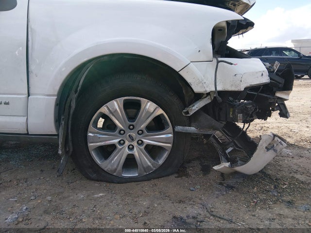 Продаж на аукціоні авто 2016 Ford Expedition Platinum, vin: 1FMJU1LT3GEF54419, номер лоту: 44510840