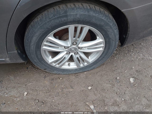 44510901 :رقم المزاد ، JN1CV6AR8FM650603 vin ، 2015 Infiniti Q40 مزاد بيع