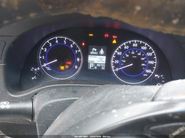 44510901 :رقم المزاد ، JN1CV6AR8FM650603 vin ، 2015 Infiniti Q40 مزاد بيع