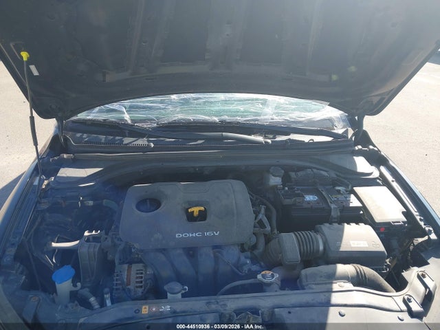 Hyundai ELANTRA SE 2017 KMHD74LF3HU096940 Image 10
