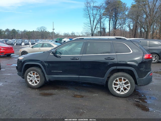 Aukcja sprzedaży 2017 Jeep Cherokee Latitude 4x4, vin: 1C4PJMCS2HD216162, numer aukcji: 44510939