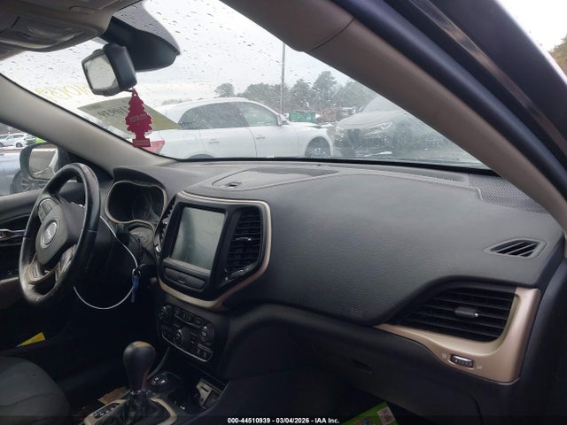 Aukcja sprzedaży 2017 Jeep Cherokee Latitude 4x4, vin: 1C4PJMCS2HD216162, numer aukcji: 44510939