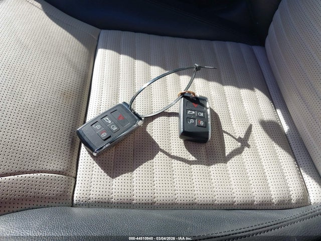 SALRT2RXXM2448985 Land Rover Discovery P300 S R-dynamic