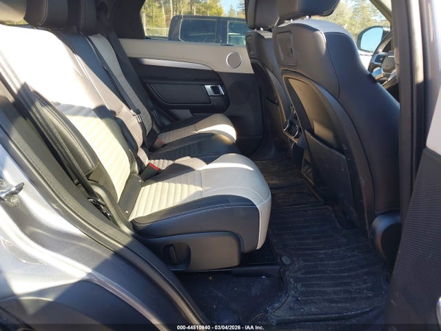 SALRT2RXXM2448985 Land Rover Discovery P300 S R-dynamic