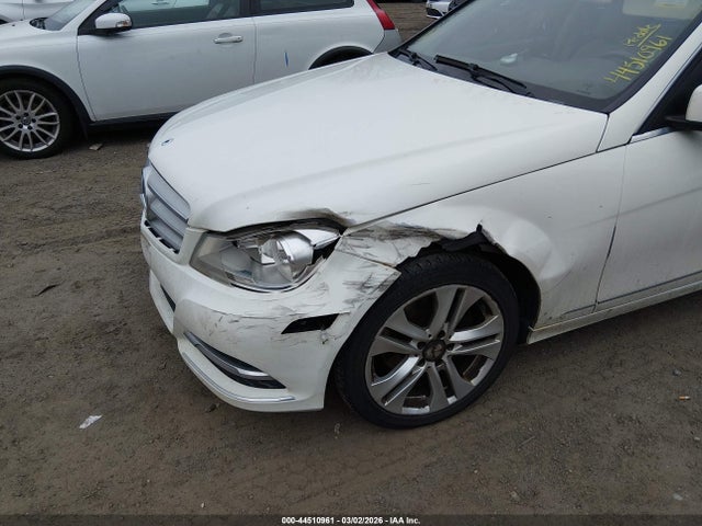 Auction sale of the 2012 Mercedes-benz C 300 Luxury 4matic, vin: WDDGF8BB2CR226881, lot number: 44510961