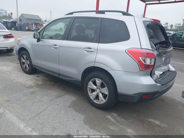 Subaru Forester 2.5i Premium 2016 JF2SJADC7GH412915 Image 3