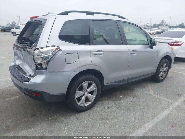 Subaru Forester 2.5i Premium 2016 JF2SJADC7GH412915 Image 4