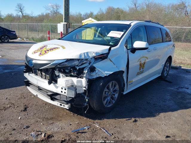 2021 TOYOTA SIENNA 5TDYRKEC3MS052054 Photo 1