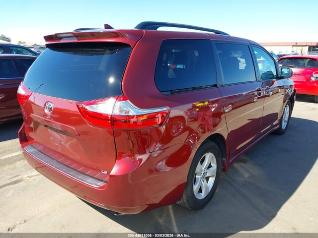 Toyota Sienna Le 8 Passenger 2019 5TDKZ3DC6KS982234 Image 4