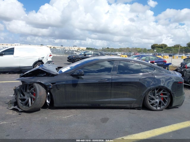 Продажа на аукционе авто 2026 Tesla Model S Plaid, vin: 5YJSA1E64TF555502, номер лота: 44511018