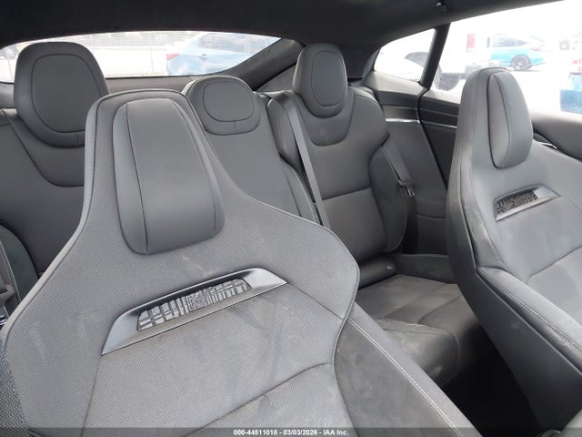 Продажа на аукционе авто 2026 Tesla Model S Plaid, vin: 5YJSA1E64TF555502, номер лота: 44511018