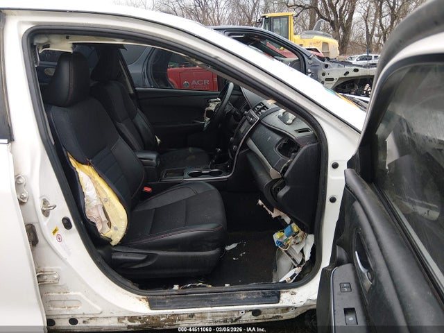 2017 TOYOTA CAMRY 4T1BF1FK4HU438817 Photo 4