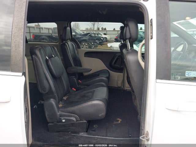 2C4RDGCG9HR574403 Dodge Grand Caravan Sxt