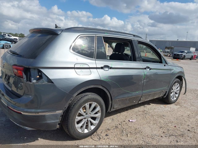 Продаж на аукціоні авто 2018 Volkswagen Tiguan 2.0t Se/2.0t Sel, vin: 3VV3B7AX1JM103567, номер лоту: 44511130