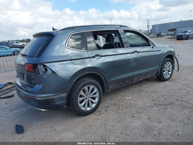 Продаж на аукціоні авто 2018 Volkswagen Tiguan 2.0t Se/2.0t Sel, vin: 3VV3B7AX1JM103567, номер лоту: 44511130
