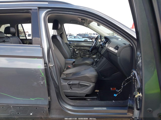 Продаж на аукціоні авто 2018 Volkswagen Tiguan 2.0t Se/2.0t Sel, vin: 3VV3B7AX1JM103567, номер лоту: 44511130
