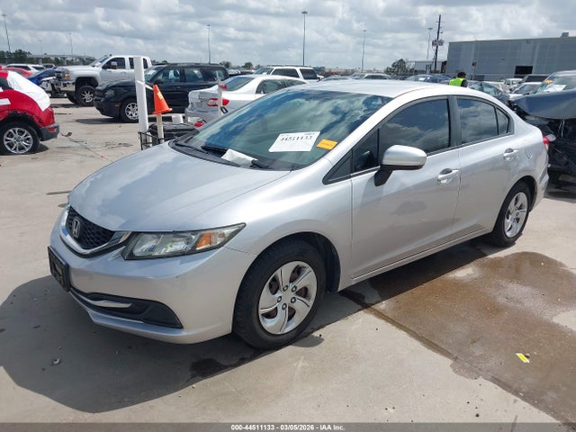 Honda Civic Lx 2015 19XFB2F58FE023707 Image 2