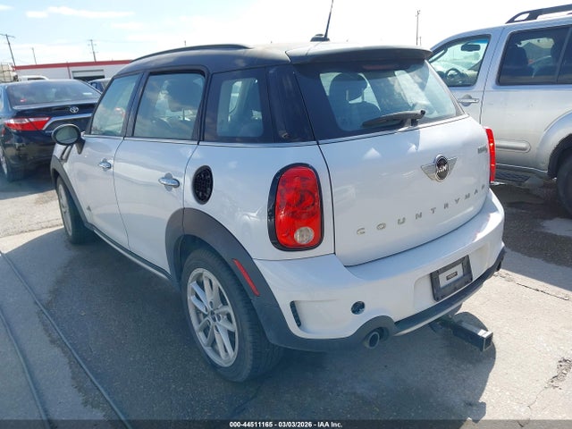 2016 MINI COUNTRYMAN WMWZC5C52GWU20141 Photo 2