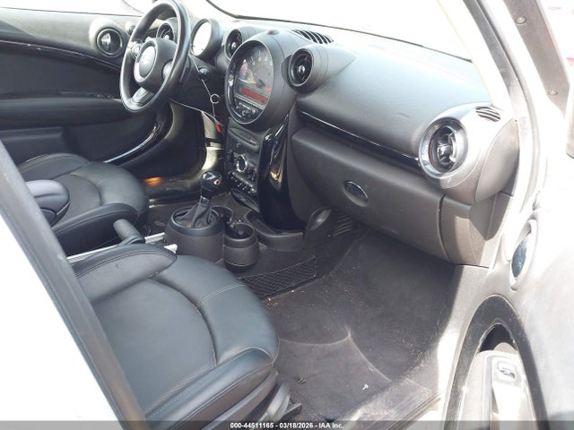 2016 MINI COUNTRYMAN WMWZC5C52GWU20141 Photo 4