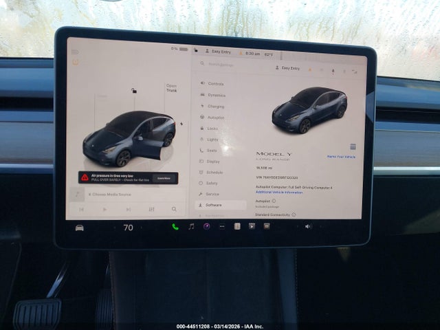 Продажа на аукционе авто 2024 Tesla Model Y Long Range Single Motor Rear-wheel Drive/rwd, vin: 7SAYGDED9RF120320, номер лота: 44511208