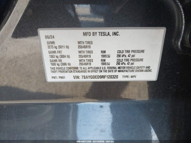 Продажа на аукционе авто 2024 Tesla Model Y Long Range Single Motor Rear-wheel Drive/rwd, vin: 7SAYGDED9RF120320, номер лота: 44511208