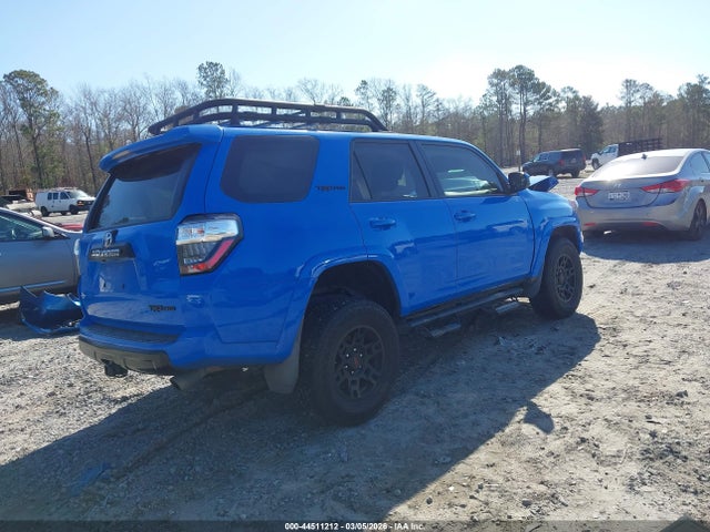 2019 TOYOTA 4RUNNER JTEBU5JR0K5721704 Photo 3