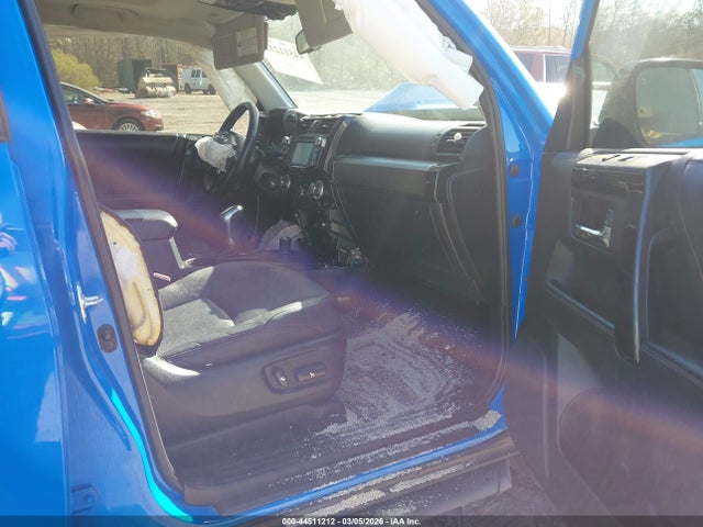 2019 TOYOTA 4RUNNER JTEBU5JR0K5721704 Photo 4