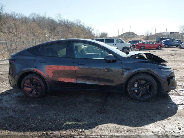 2026 Tesla Model Y Long Range Launch Series/premium All-wheel Drive მანქანა იყიდება აუქციონზე, vin: 7SAYGDEEXTA479009, აუქციონის ნომერი: 44511221