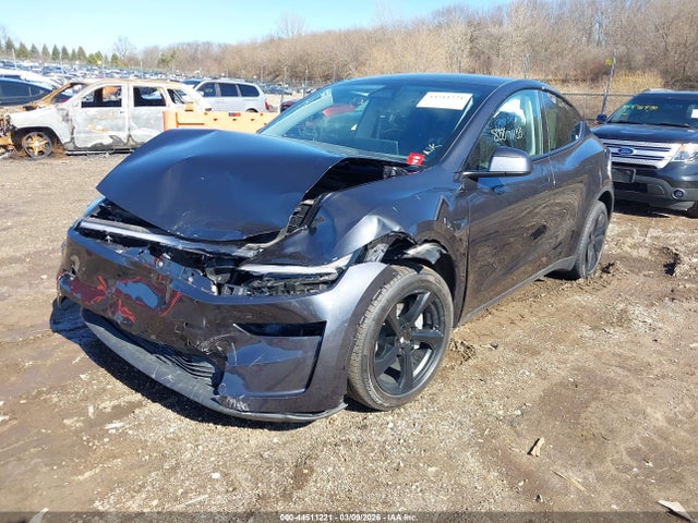 2026 TESLA MODEL Y 7SAYGDEEXTA479009 Photo 1
