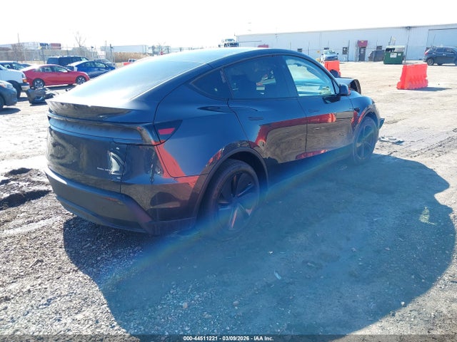2026 TESLA MODEL Y 7SAYGDEEXTA479009 Photo 3