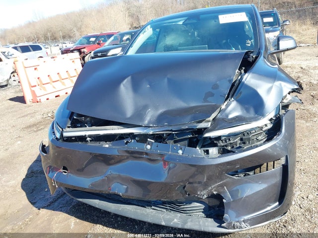 2026 TESLA MODEL Y 7SAYGDEEXTA479009 Photo 5