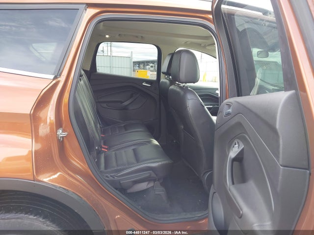 1FMCU9G9XHUE75004 Ford ESCAPE SE