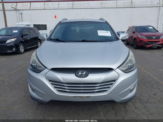 KM8JU3AG8FU961531 Hyundai TUCSON SE