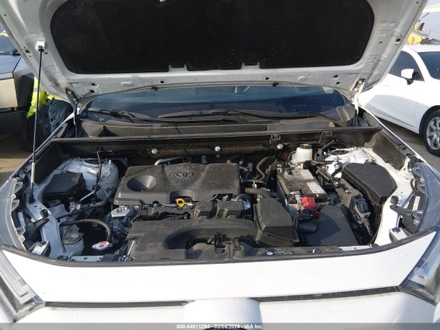 JTMK1RFV4RD118250 Toyota RAV4 LE