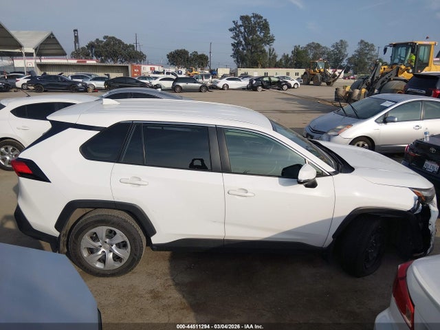 JTMK1RFV4RD118250 Toyota RAV4 LE