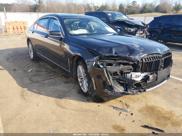 2022 Bmw 740 I მანქანა იყიდება აუქციონზე, vin: WBA7T2C01NCH85843, აუქციონის ნომერი: 44511307