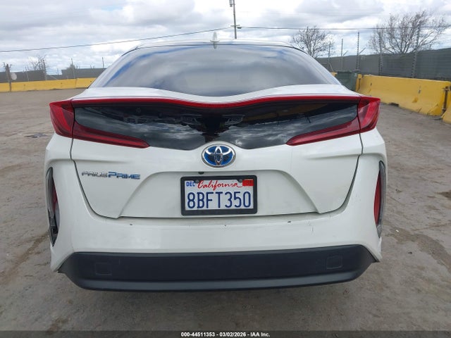 Toyota Prius Prime Plus 2017 JTDKARFPXH3059226 Image 16