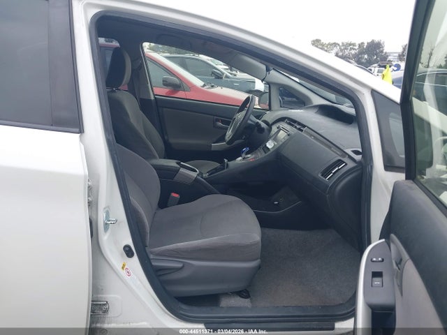 Toyota PRIUS PLUG-IN 2014 JTDKN3DP3E3056250 Image 5