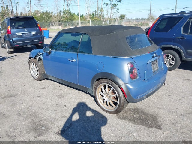 2006 MINI COOPER WMWRF33516TG14075 Photo 2