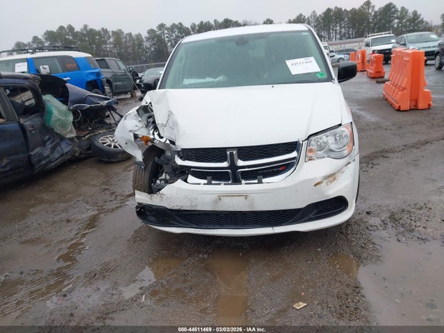 2C4RDGBG0JR348421 Dodge Grand Caravan Se