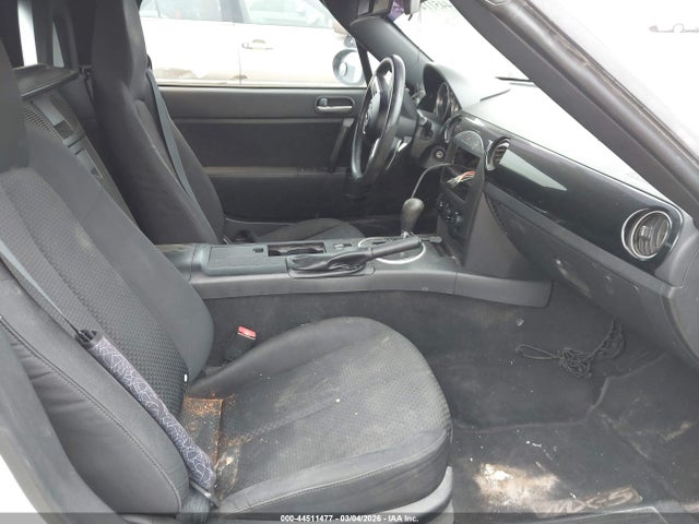 Продаж на аукціоні авто 2006 Mazda Mx-5 Touring, vin: JM1NC25FX60116272, номер лоту: 44511477
