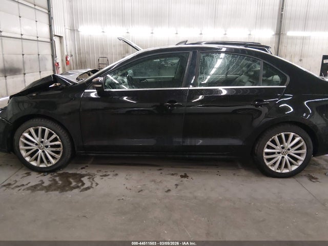 2015 Volkswagen Jetta 1.8t Se მანქანა იყიდება აუქციონზე, vin: 3VWD17AJ3FM287402, აუქციონის ნომერი: 44511503