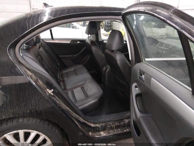 2015 Volkswagen Jetta 1.8t Se მანქანა იყიდება აუქციონზე, vin: 3VWD17AJ3FM287402, აუქციონის ნომერი: 44511503