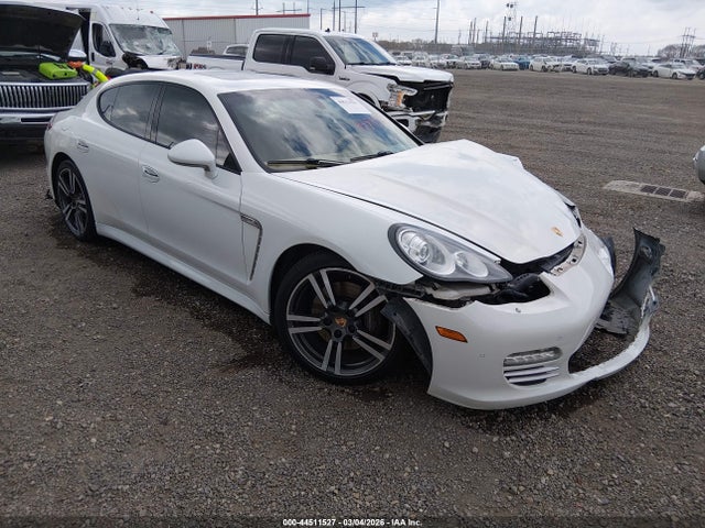2013 PORSCHE PANAMERA WP0AA2A72DL017475